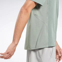 Tops & T-Shirts|Reebok Tops & T-Shirts Activchill Athlete T-Shirt