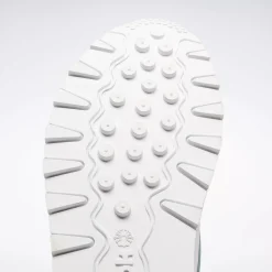 Big Kids' Shoes (Sizes 3.5-7)|Reebok Big Kids' Shoes (Sizes 3.5-7) Classic Leather Shoes - Grade School