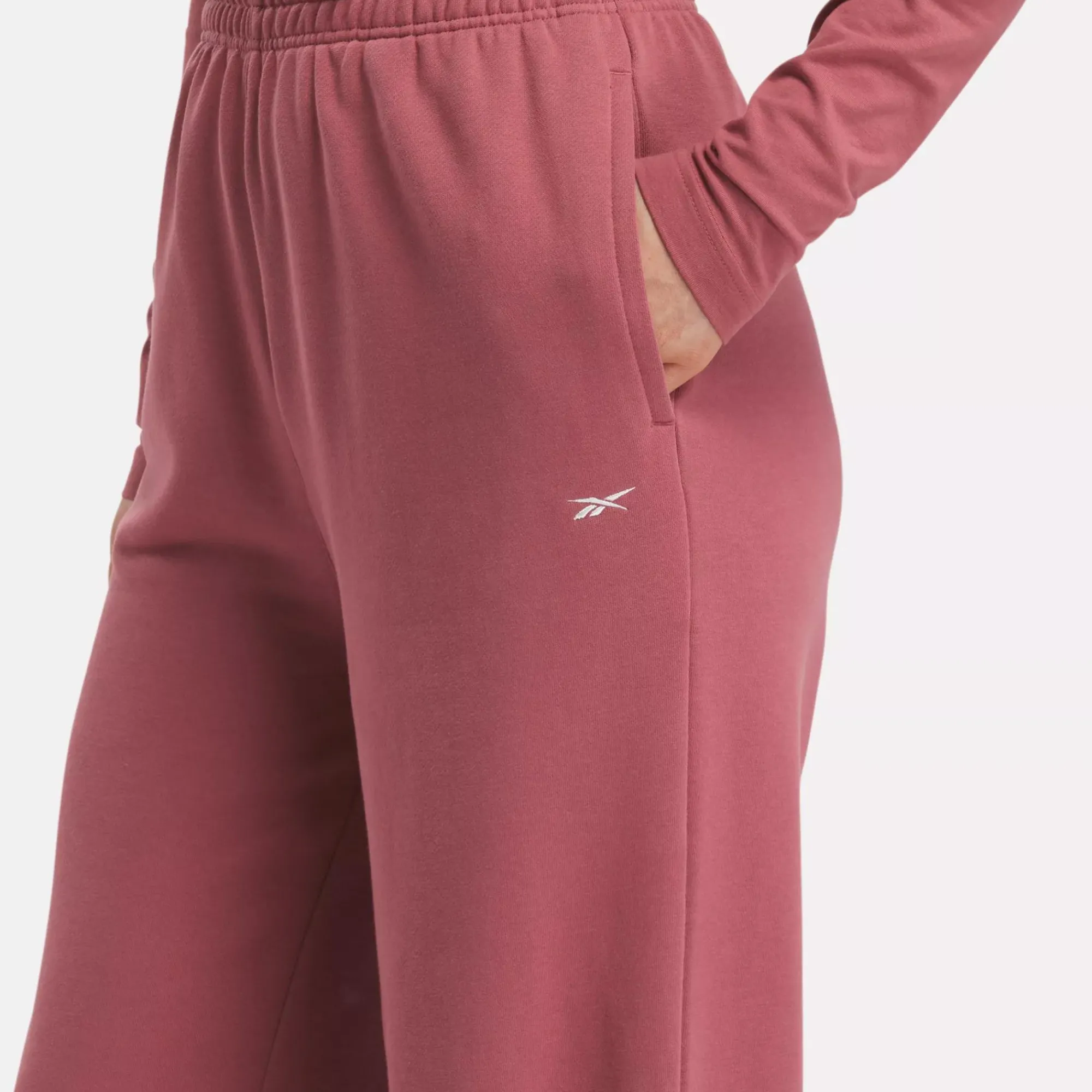 Pants & Sweatpants|Reebok Pants & Sweatpants Classics Wide Straight Leg Pants
