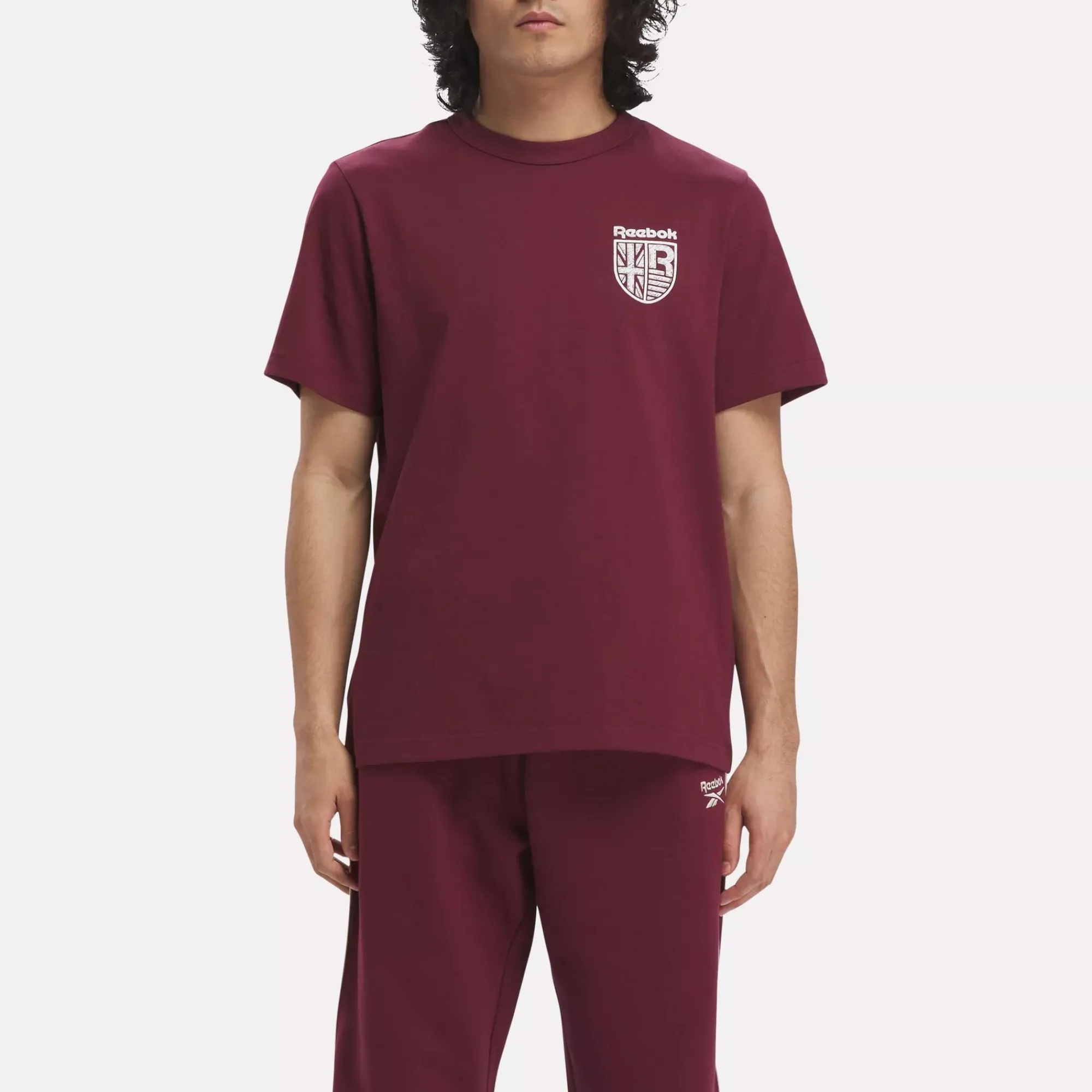 Tops & T-Shirts|Reebok Tops & T-Shirts Graphic Series Classic Crest T-Shirt